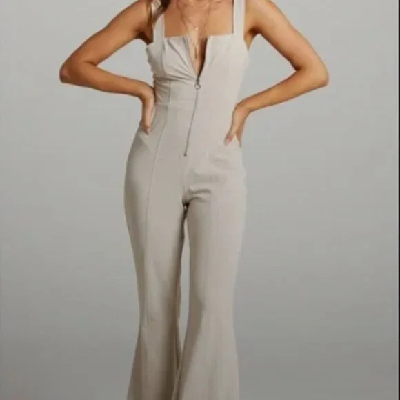 Showpo Georgianna Flare Contrast Stitch Detail Jumpsuit in Beige - Size 8 - Picture 1 of 8